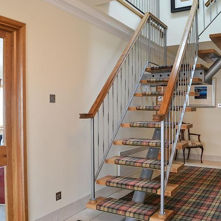 Waterside Villa Tighnabruaich Exterior photo